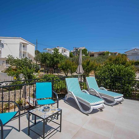 Boutique Guesthouse Sveti Petar, On The Beach, Heated Pool & Boat Berth - Adult Only Nečujam Exterior foto