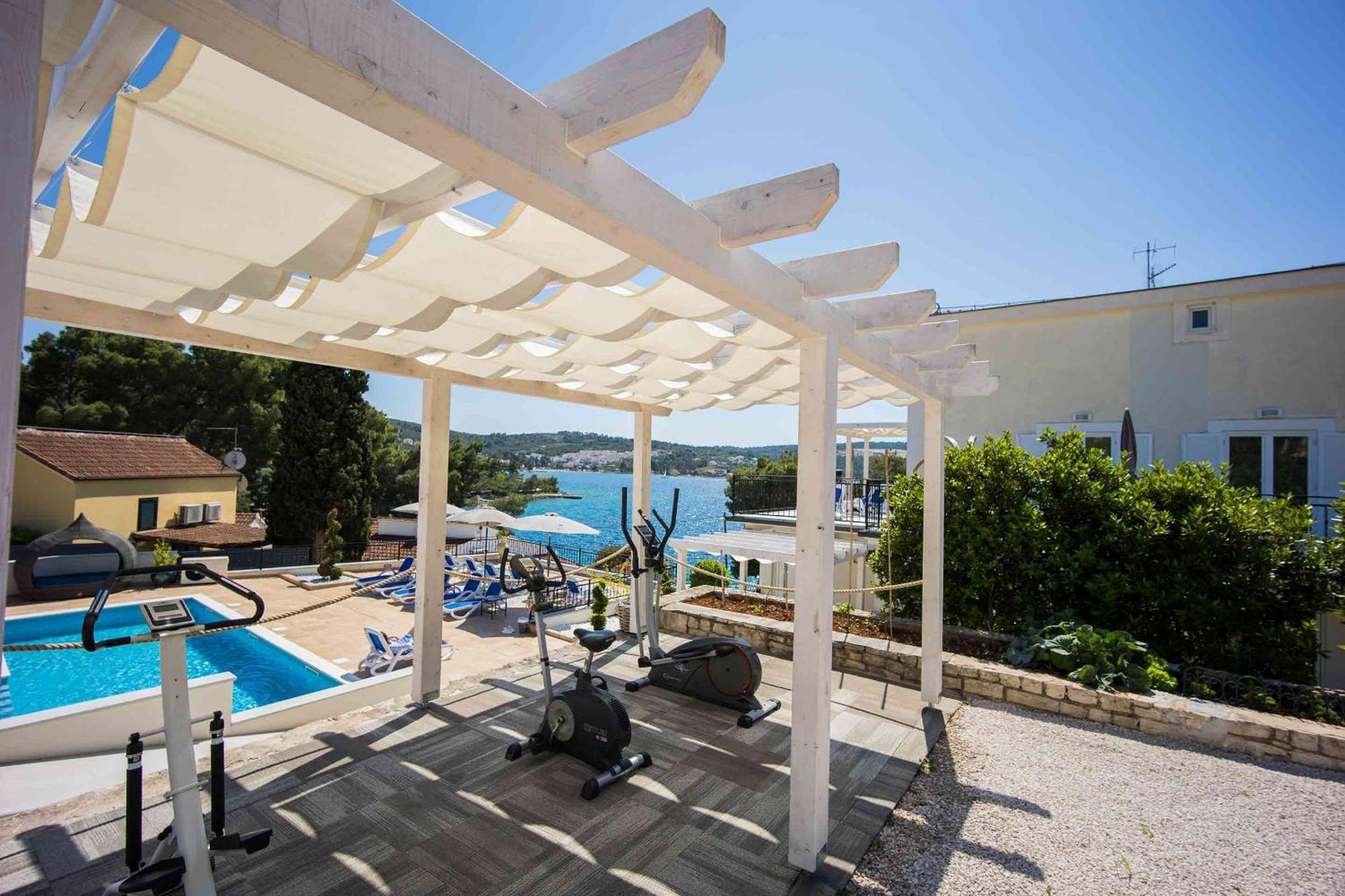 Boutique Guesthouse Sveti Petar, On The Beach, Heated Pool & Boat Berth - Adult Only Nečujam Exterior foto